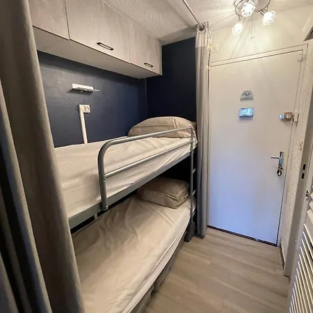 200m Du Mole Vue Apartment *